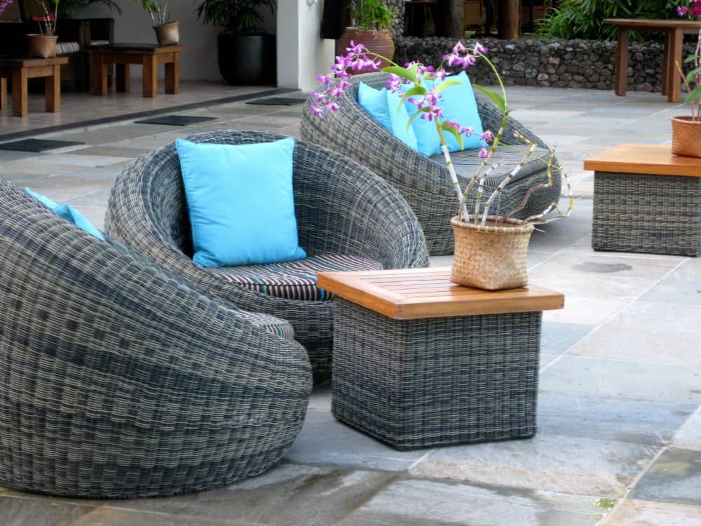 clean pavers with outdoor furniture